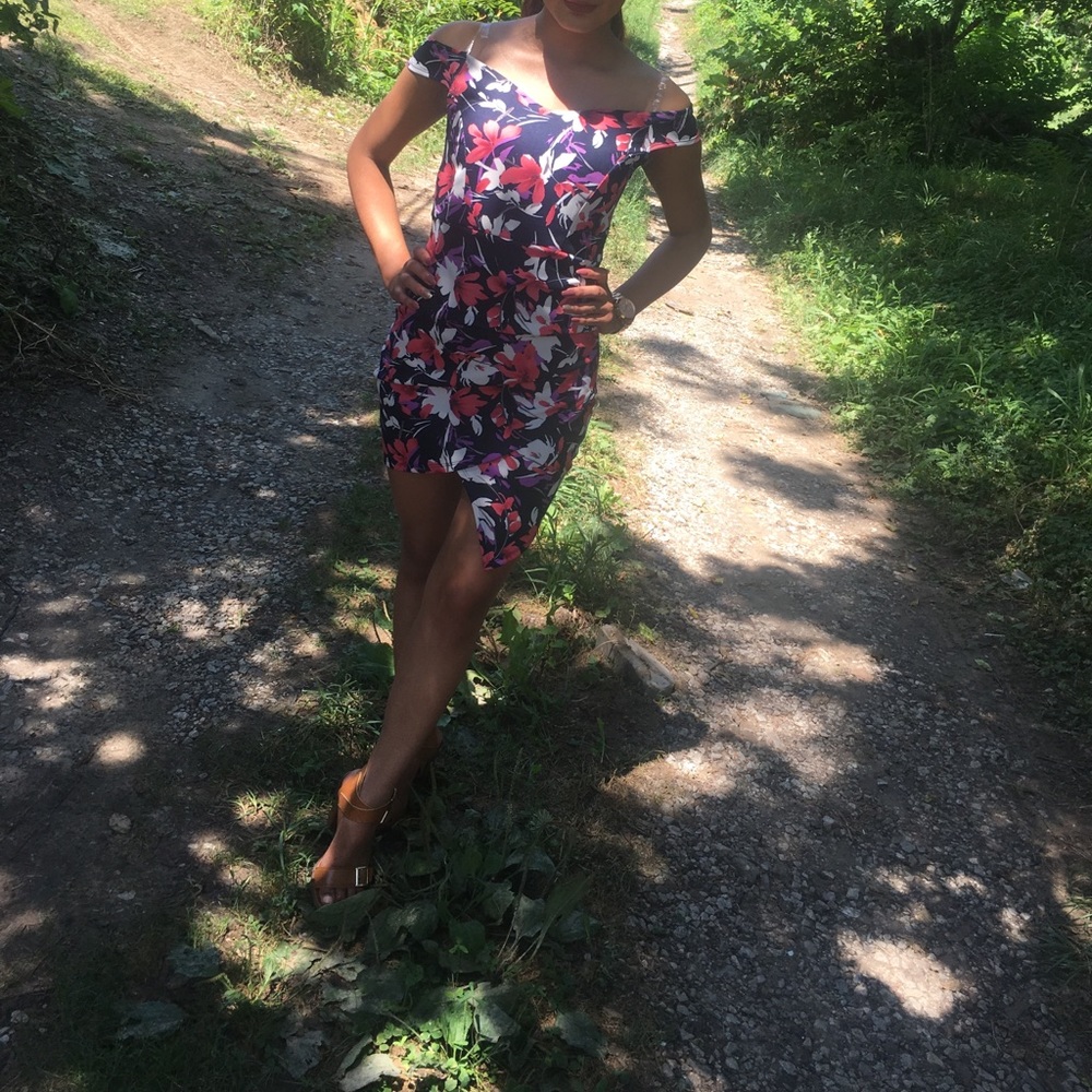 Cute summer dress - Picture 2 of 2